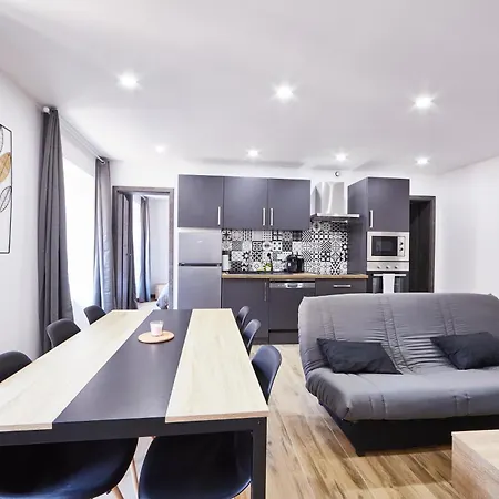 Th 201 3 Pieces Spacieux 1 A 5 Personnes Equipe Apartment *