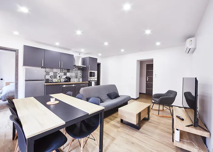 Th 201 F3 Spacieux 1 A 5 Personnes Au 2eme Etage Апартаменты *